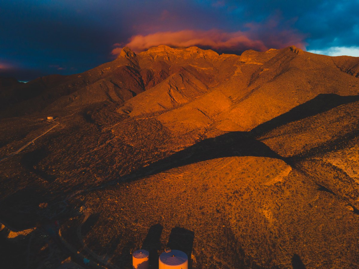 SalgadoPhoto_'s tweet photo. Does it ever feel like you're living in a painting? 
📍El Paso, Texas https://t.co/g63q26ZojM