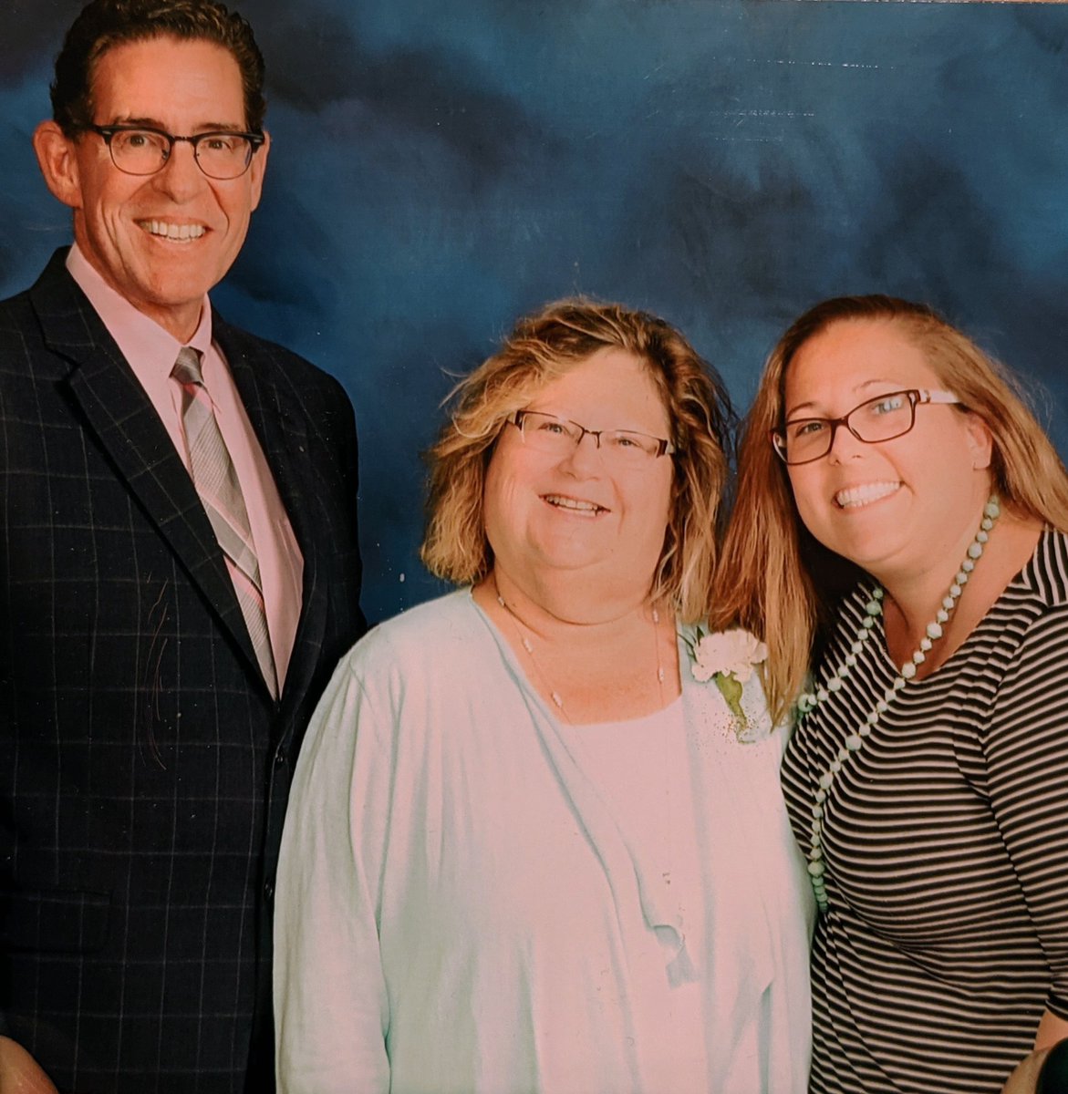 c_zillmann's tweet photo. I lost my Mom, Nanette Fankhouser, on 11/21. 💔 This picture is from her retirement from VCS in 2017 that she has on her bookcase. She and @jrussell_t worked together for many years and she always loved running into him. I hope that's the case right now. So heartbroken! 💔😔 https://t.co/joK9B9XPLS
