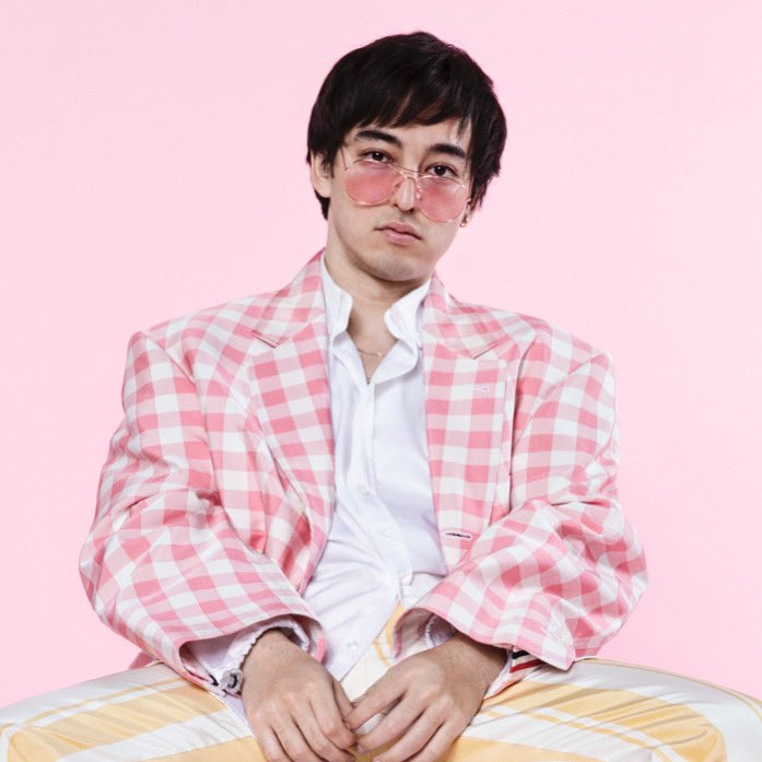 MusicMatrsMedia's tweet photo. #Joji’s transformation in character and content has been an extravagant one to watch. His sophomore album ‘#Nectar’ triumphs in showcasing the willingness to improve & innovate constantly.
Read now at: https://t.co/9C3ZgXmPjk
#FlithyFrank #PinkGuy #88rising #Alternative #Lofi https://t.co/3yShW47Ogx