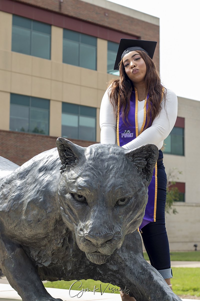 CjmkVisuals's tweet photo. Be Bold • Be Courageous • Be Your Best. Book Your Graduation Shoot with CJMK Visuals📸❗️
•
•
•
•
#PVGradSwag #HoustonPhotographer #melanin #Houston #womenempowerment #blackexcellence #collegegrad #collegegraduate #Pvamu #PvGrad #pvamugrad #HBCUGrad #Cjmkvisuals #GradSzn https://t.co/J0xQkH6x6s