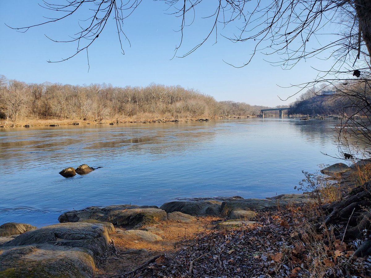 rndsnytravlr's tweet photo. And just like that I'm 3.25 miles from 100... no @MyPeakChallenge flag pics today, but enjoyed the view and got a bit muddy on the way😂😅 @ChesaPeakers @SamHeughan #becauseofMPC #MPC2020 #hikingadventures #scottsrun https://t.co/Aytpvp6Hd7