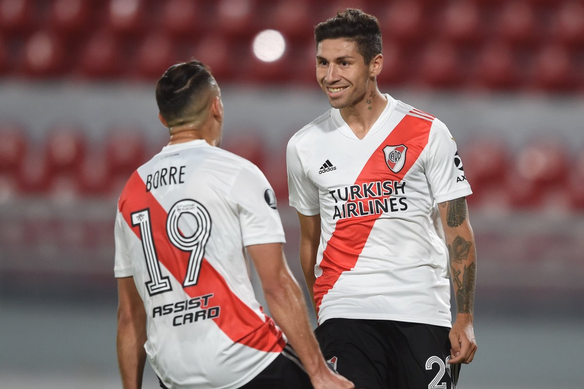 RiverPlate's tweet photo. ¡Claro, Cachete! 🔥 https://t.co/gP3aBlMadT