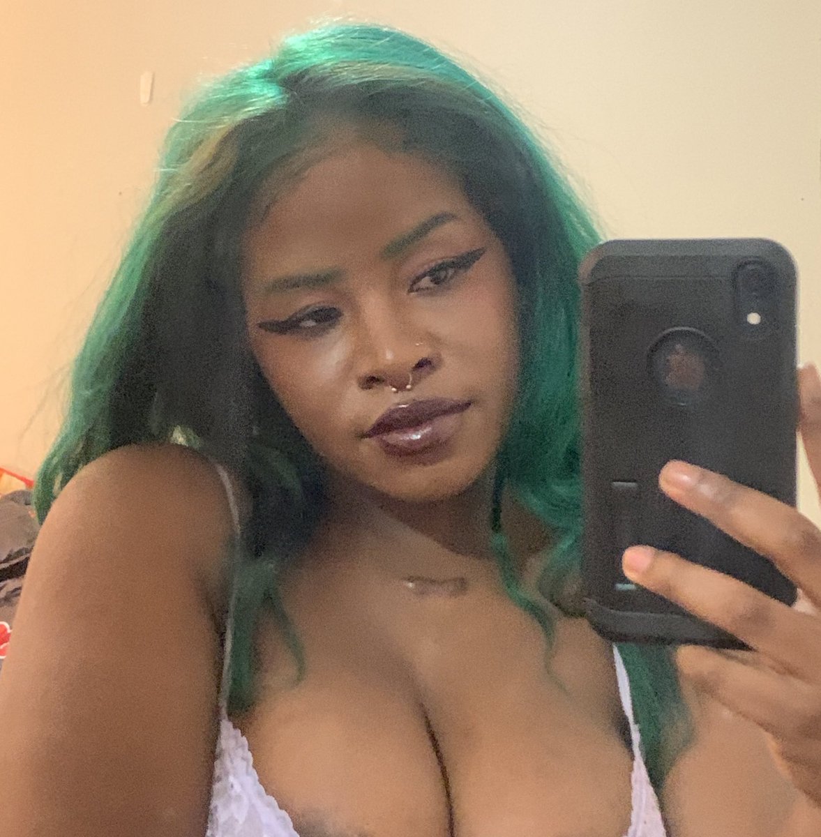 JeminiStarrr's tweet image. Just a reminder that I'm pretty as hell ✨🌙