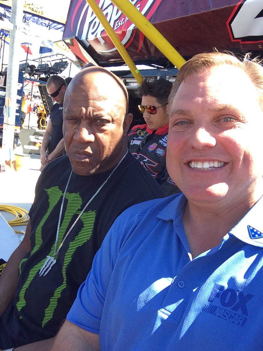 MattYocum's tweet photo. RIP Tiny ... #My40 #Deebo https://t.co/UByLBcpJCB