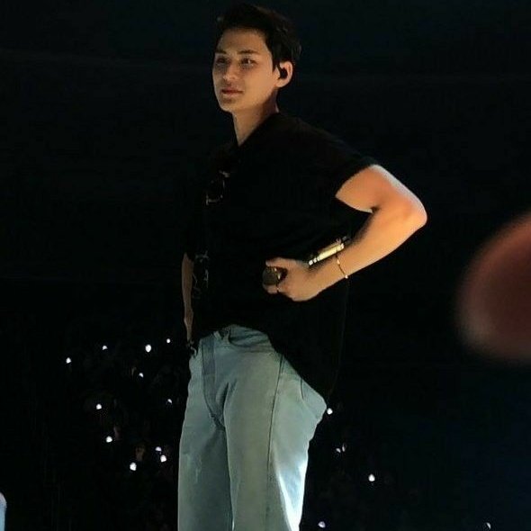 How Mingyu would look like in real lifea thread  @pledis_17