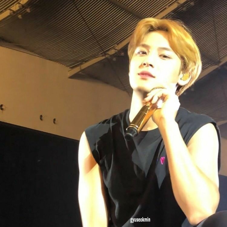 How Mingyu would look like in real lifea thread  @pledis_17