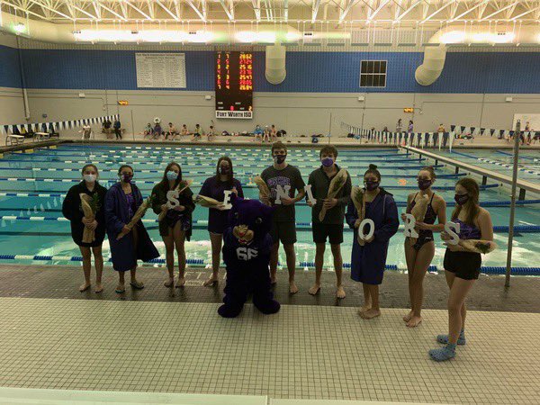 PaschalAquatics's tweet photo. Congratulations to our Seniors!! They all swam their last dual meet of the season. Their future is very bright ! Good Luck and we will miss you!! #paschalaquatics https://t.co/4OibXLiFTP