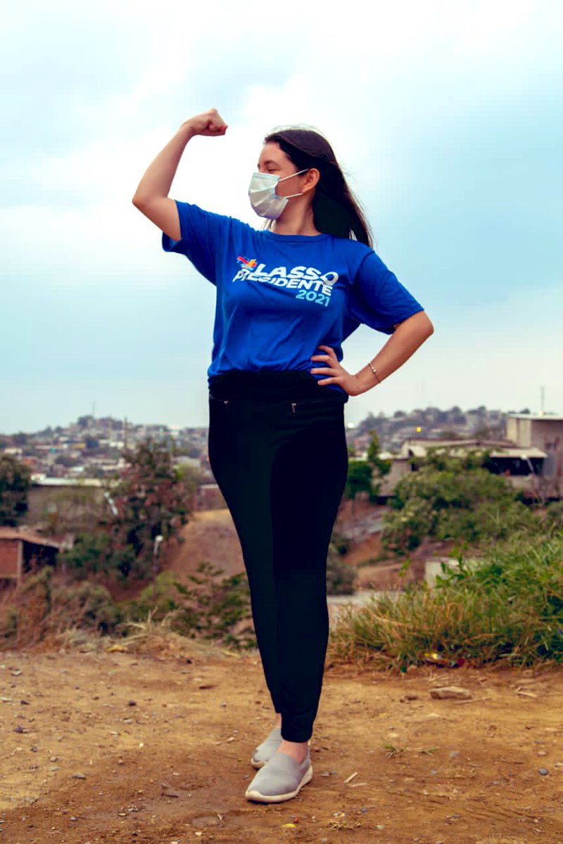 pelado_lampara's tweet photo. Hola amigos ella es mi novia, candidata a asambleísta por distrito 2 por el partido político CREO. Estoy muy orgulloso de ella y me encantaría que me regalen un rt. Pronto haré un pequeño hilo de sus proyectos. https://t.co/4n6YjlQcEU