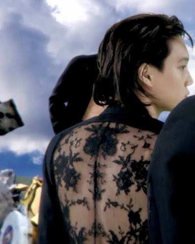 94KD93's tweet photo. alexander mcqueen lace on kai 🤤 https://t.co/t3i5EnkG6t