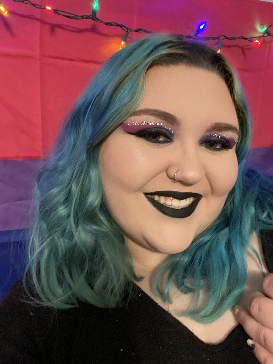 Kycola's tweet image. NOT confused 💖💜💙 #bipride #LGBTQoftwitter