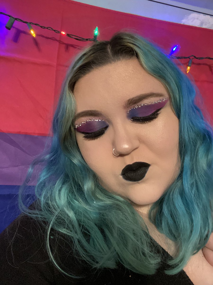 Kycola's tweet image. NOT confused 💖💜💙 #bipride #LGBTQoftwitter