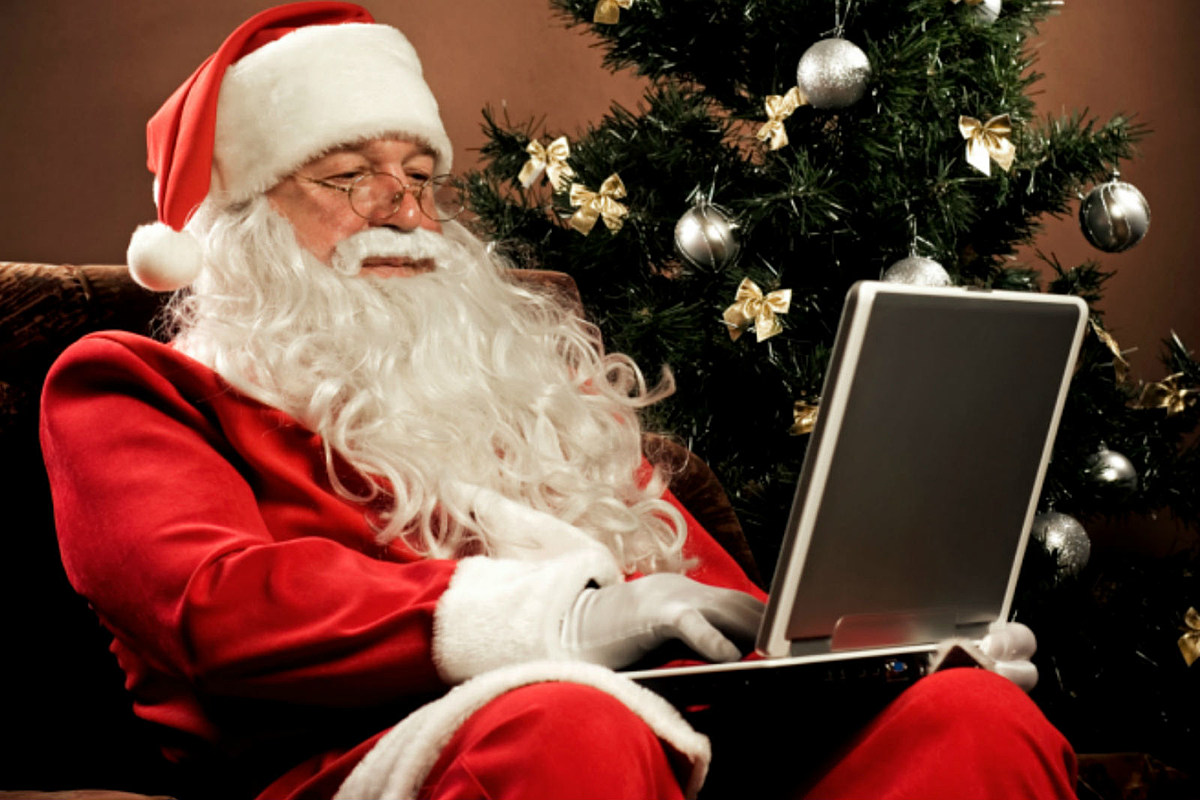Talk30Tags's tweet photo. Thanks for joining us tonight to play #WhenISatOnSantasLap! 

Hope everyone has a wonderful and safe weekend and we'll catch you all again next week. Same time, same place! https://t.co/PEPN1t9lNm