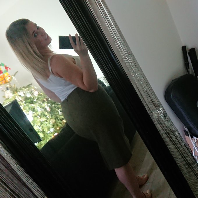 WAIT TILL YOU SEE IT FROM THE BACK 💦 😍 #blondehairblueeyes #fantasy #Fanpage #OnlyFansGirl #spoilme #cutie<a href="/tag/blondehairblueeyes"class="tags">#blondehairblueeyes</a><a href="/tag/cutie"class="tags"><span>#cutie</span></a><a href="/tag/fantasy"class="tags"><span>#fantasy</span></a><a href="/tag/spoilme"class="tags"><span>#spoilme</span></a><a href="/tag/fanpage"class="tags"><span>#fanpage</span></a><a href="/tag/onlyfans"class="tags"><span>#onlyfans</span></a>