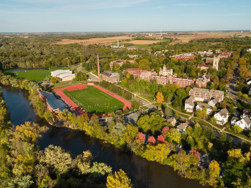 declan_schwab's tweet photo. I am incredibly honored and excited to announce I have been accepted into the Carleton College Class of 2025! Thank you @CoachJournell, @coachvanepps, @CoachBobDavies, and all of @CarletonFB! #keepstackin #GoKnights #watertheboo https://t.co/GATjXMxQ3r
