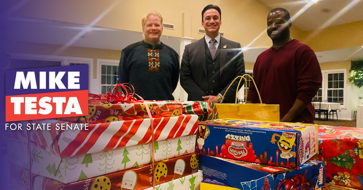 TestaForNJ's tweet image. It was great seeing Erik and Antwan at last night's toy drive happy hour ~ a perfect way to get into the holiday spirit! #TeamTesta #LD1