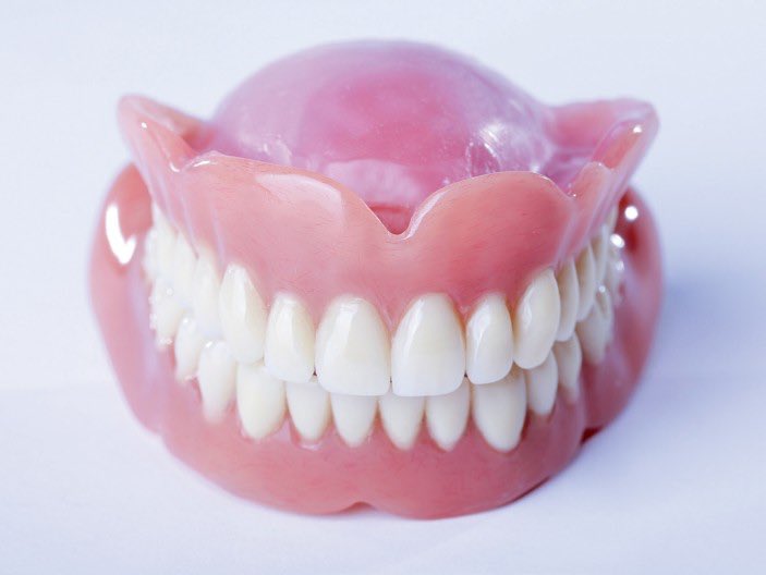 5. Full Denture = Gigi Palsu Penuh
