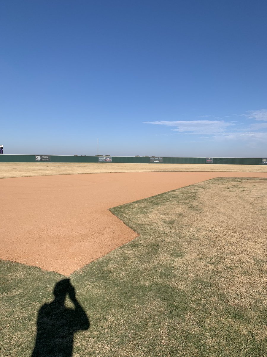 CTFieldscapes's tweet photo. Busy day at Knippa ISD! Infield renovation with #TurfaceMVP. Good luck to the ROCKCRUSHERS this year! https://t.co/Q3gnGQF6gQ
