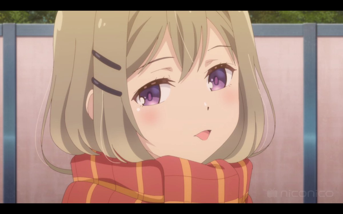 ウィンクからの舌ぺろ、めちゃくちゃ可愛いな…と思って真似してみたけど、いくら頑張っても無限四刀流の人になるから泣いちゃった。 