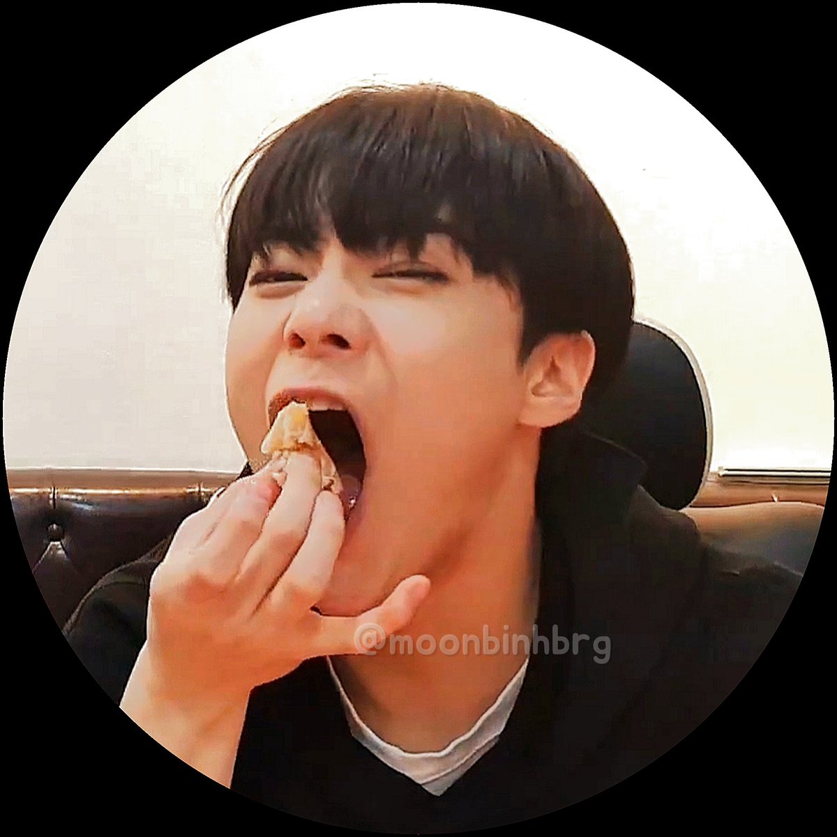 byeolHBRG's tweet photo. #๋ฌธ๋ฐฅ #MoonBap #๋ฌธ๋น #MoonBin
#์ด๊ฑฐ๋ฌธ๋น https://t.co/c15GbKuquu