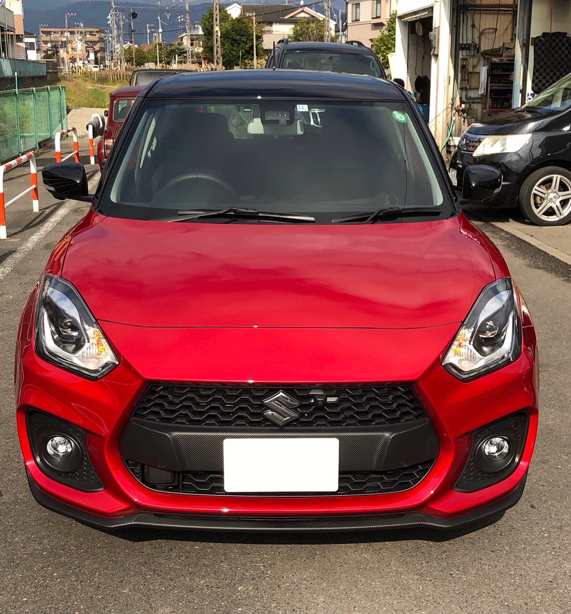 コッコ 納車されました 赤黒ツートン 教習所以来のmtなので要操作練習ですw 皆様よろしくお願いします スイフトスポーツ 車好きと繋がりたい コッコ 納車されました 赤黒ツートン 教習所以来のmtなので要操作練習ですw 皆様よろしくお願いします スイフトスポーツ 車好きと繋がりたい