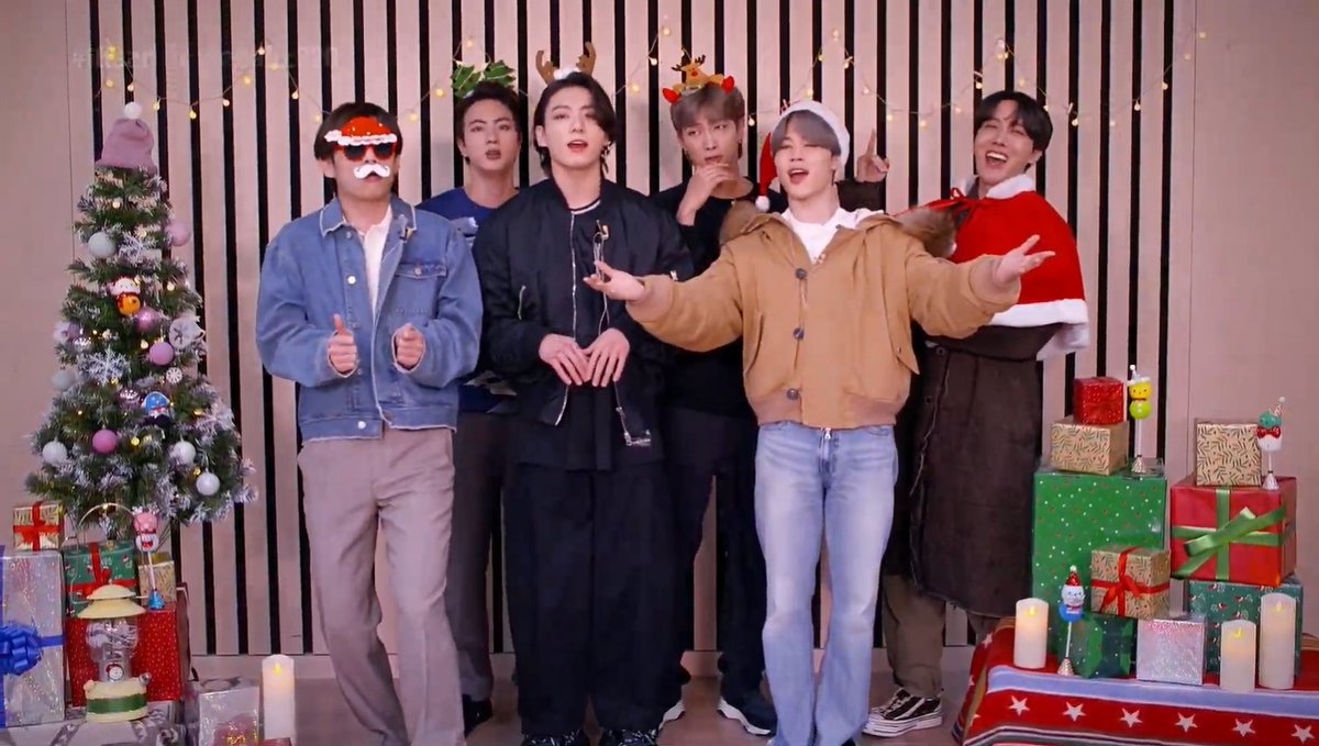 DamarisTamay's tweet photo. @iHeartRadio @choi_bts2 @bts_bighit @BTS_twt So cute! ๐ฅฐ๐ฅฐ๐๐๐๐๐๐ซ๐ซ๐ซ
#BTS_BE #StreamBEttleST #BTS_Dynamite #LifeGoesOnWithBTS https://t.co/pGPRZSJAN8