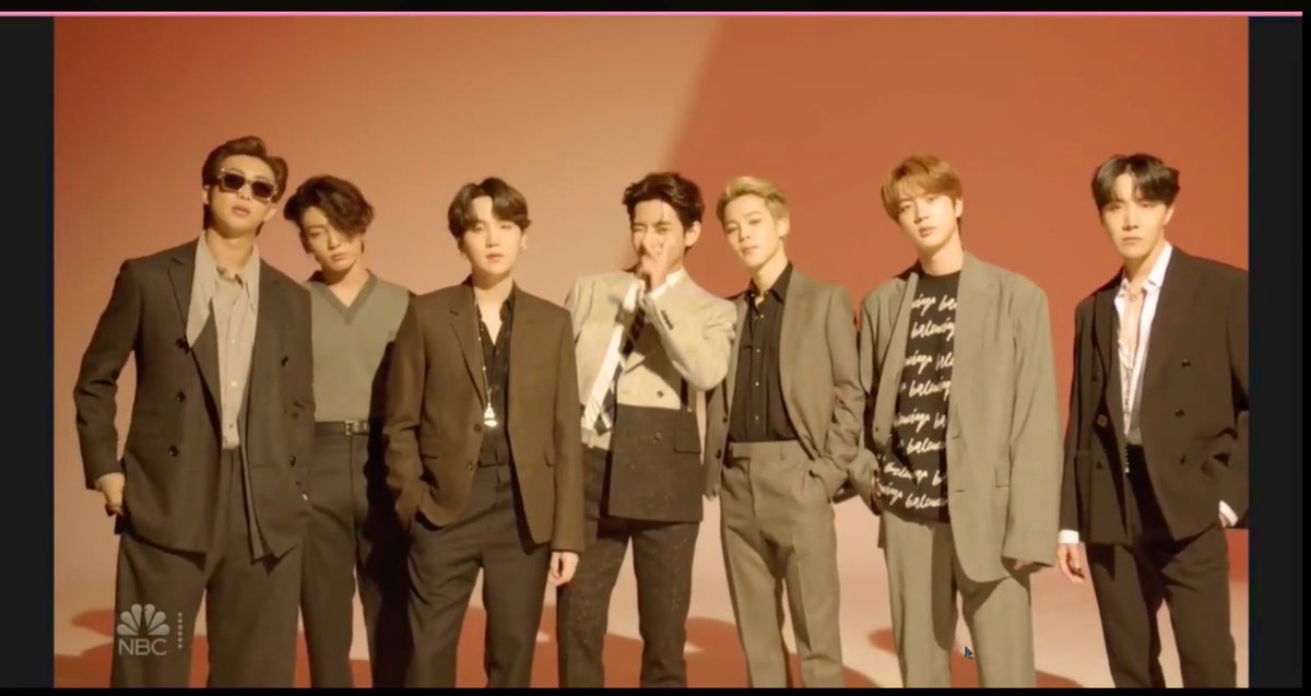 Scarlett_park13's tweet photo. Jejeje los amo...✨❤️🥰
#BTS_Dynamite #Time_bts https://t.co/N7zKqchUvI