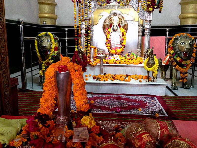 ExploreOuting's tweet image. #Shaktipeeth Shri Devikoop Bhadrakali Mandir ( #Kurukshetra ) is considered to be one of the 51 Shakti'pithas' of India.
exploreouting.com/attraction/bha…
#travel #tourism #exploreindia #exploreouting