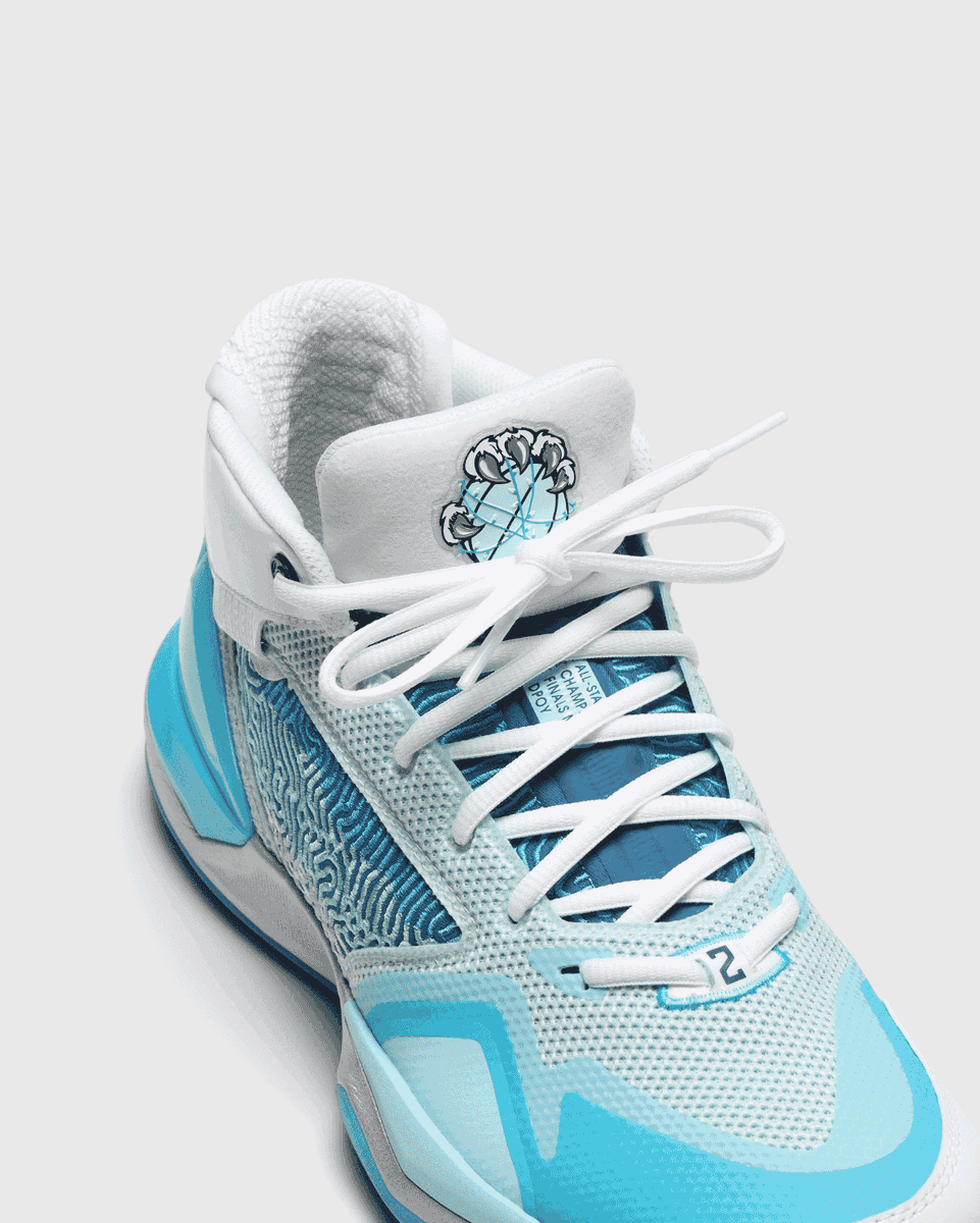 KicksGuru tweet media