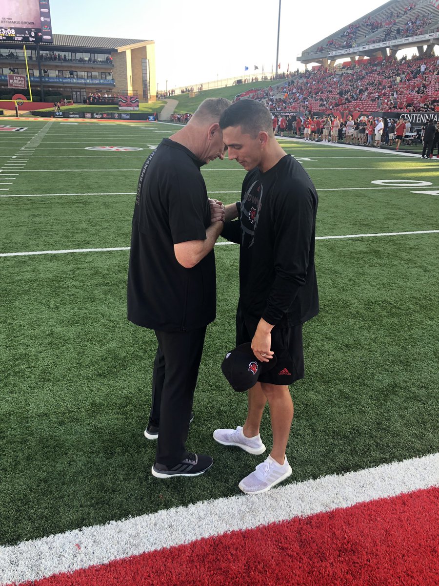 FCA_ASU's tweet photo. Pregame routine. Not a tradition or superstition, just going UP before we got out. Only missed 2 games in seven years (loss of my father inlaw and Momma Wendy) we will miss ya boss. @CHbanderson https://t.co/sgNHkfrWng