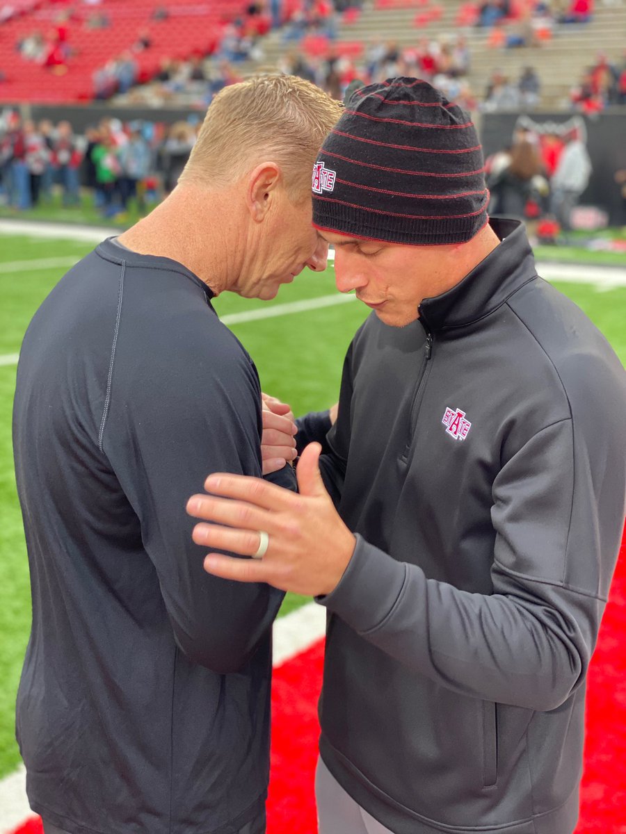 FCA_ASU's tweet photo. Pregame routine. Not a tradition or superstition, just going UP before we got out. Only missed 2 games in seven years (loss of my father inlaw and Momma Wendy) we will miss ya boss. @CHbanderson https://t.co/sgNHkfrWng