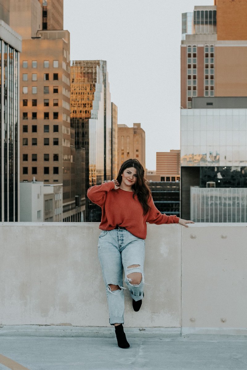 atmcdonald13's tweet photo. getting the word out, @alexislusterrr takes the dopest pics. Dm this girl and get some fire photographs!! 🤍 https://t.co/LqBB1zuOlz