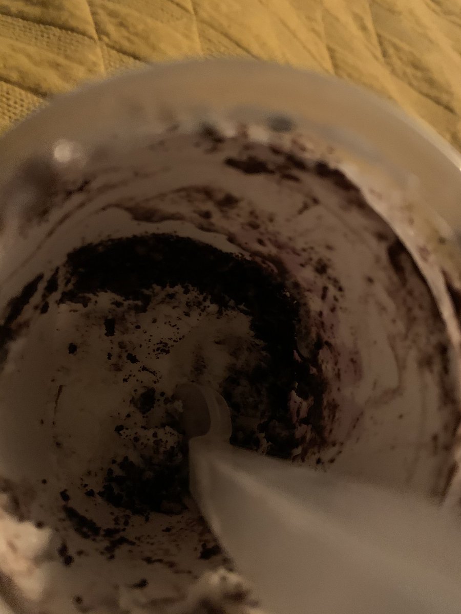 The_Passenger's tweet photo. Shoutout to whoever made this @McDonalds McFlurry! They did not skimp on the @Oreo https://t.co/rQttN6FF0k
