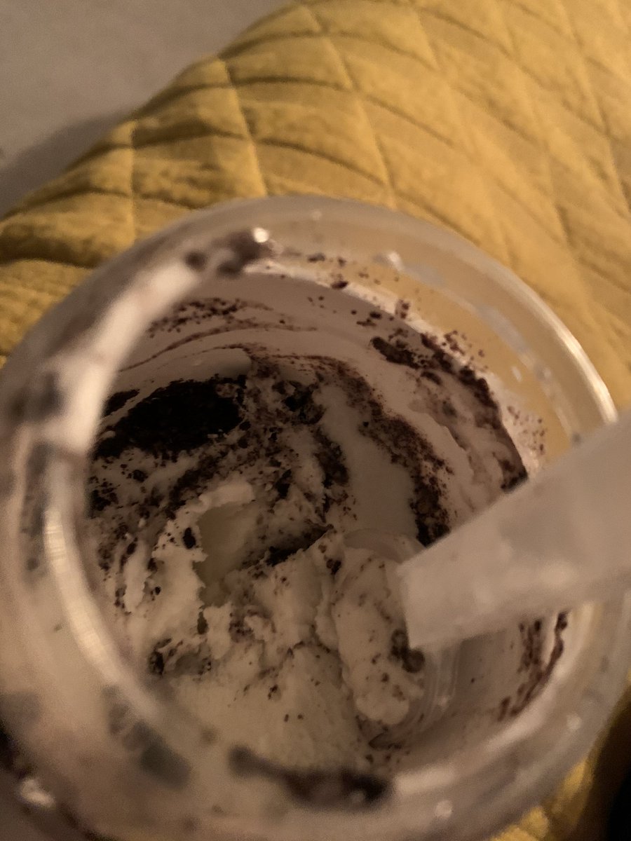 The_Passenger's tweet photo. Shoutout to whoever made this @McDonalds McFlurry! They did not skimp on the @Oreo https://t.co/rQttN6FF0k