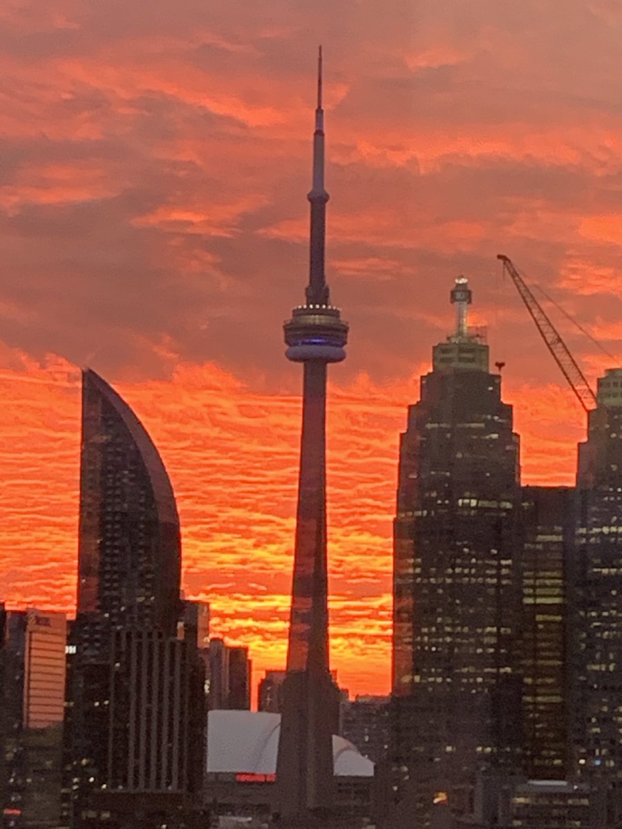 davidmilstead's tweet photo. Hey ⁦@GlobeSunset⁩ .... https://t.co/NJd0kmzQXp
