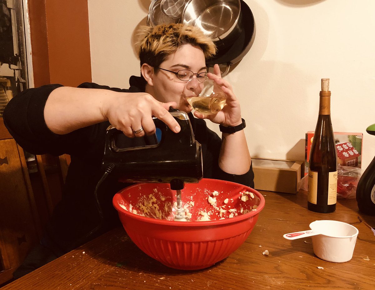 valiant_seraph's tweet photo. #DrunkBaking is underway...does this count as #ThirstyThursday? https://t.co/Yywrythdpf