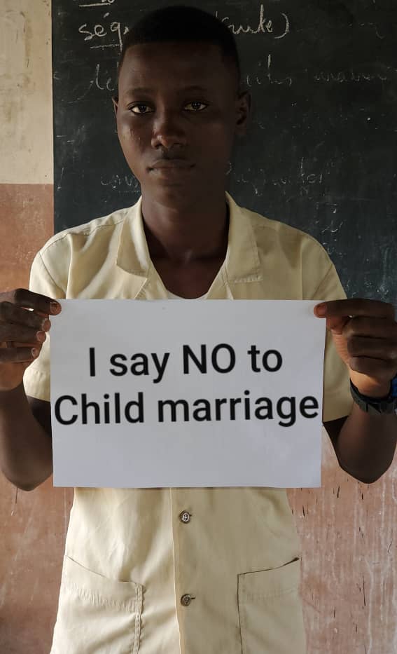 Simalui1's tweet photo. Give me skills to be independent in future #endchildmarriage #childrennotparent @UNICEF_AUOffice @AuUnicef @AUEUYouthHub @KingDeafRapper @JanetAkello2 @LukaloDora @maprude @ProfSarahAgbor @eddie_addai @Arthurmic https://t.co/a5yzPvHK71
