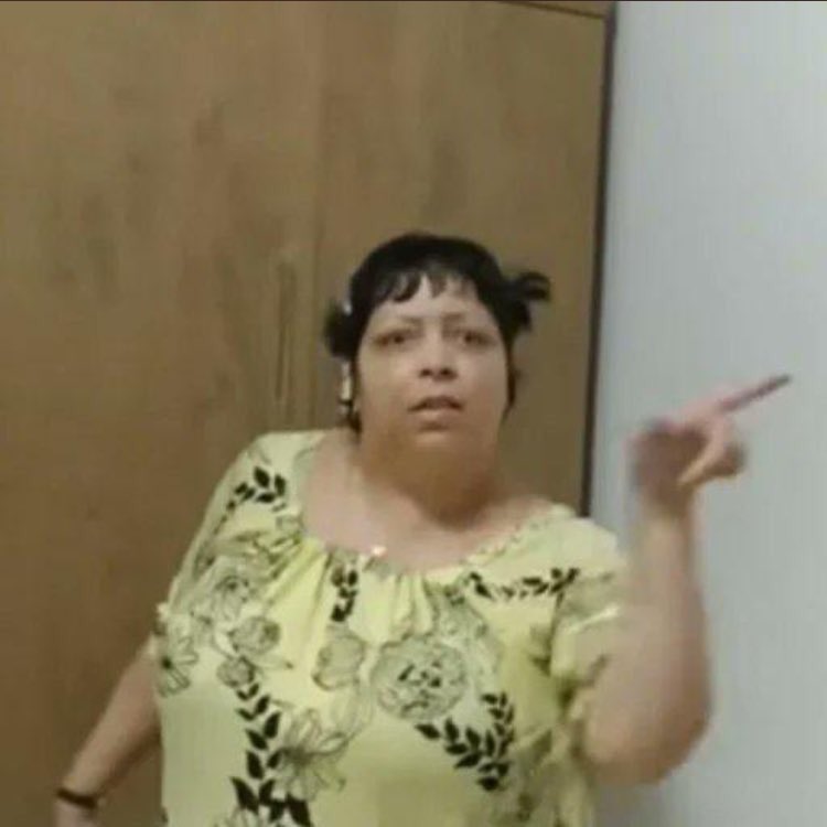 hsshs25's tweet photo. a saída do Mariano só confirmou oq todos sabiam, foi pura manipulação a eliminação da Raissa #EliminaçãoAFazenda https://t.co/IVsaICNhiv