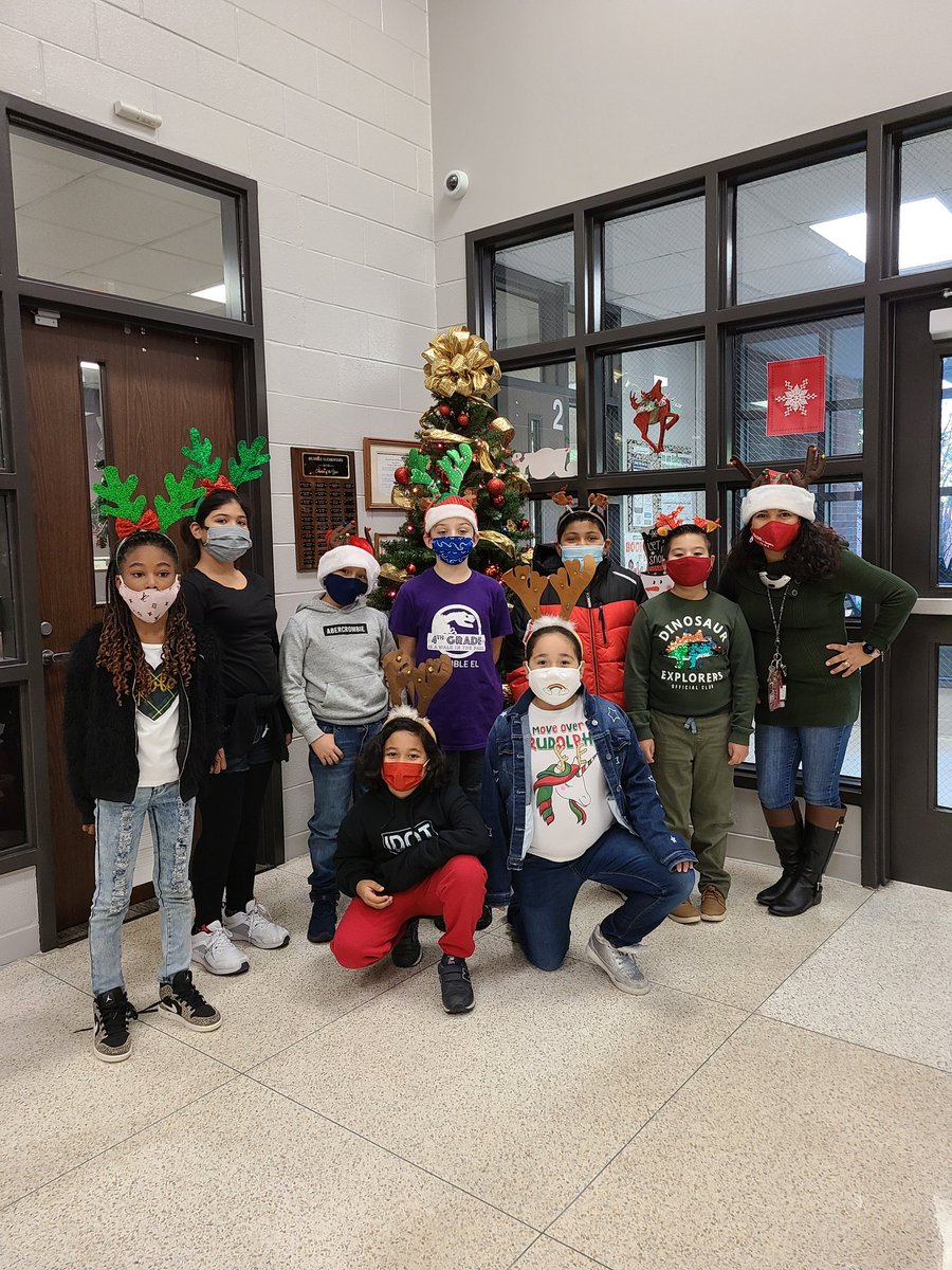 Gonza2ndgrade's tweet photo. Can you guess what the theme was today??#12daysofwintercheer
@HumbleISD_HE https://t.co/C1Bpzga7hR
