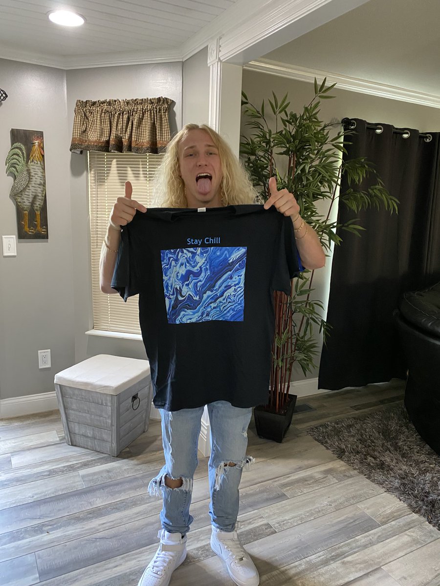 _DakotaTipton's tweet photo. T SHIRTS FOR SALE! GREAT CHRISTMAS PRESENTS 🎁🎁🎁                       Plain White design T-Shirts :  $30 Stay Chill T-Shirts $30.                           🎨🎨🎨🎨🎨🎨🎨🎨🎨🎨🎨🎨🎨If one of each is purchased $10 OFF! add $5 shipping https://t.co/eMNwj7EfCD
