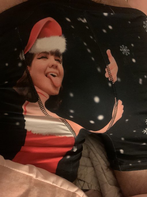 I gave my boyfriend one of his Christmas presents early https://t.co/Z2R43hyUcC