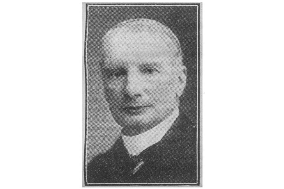 But his redemption was incomplete - he was barred from carrying out any trials, limiting him to theoretical research. In 1914, aged 55, Haffkine retired from the Indian Civil Service and left the country. 8/11  #vaccine