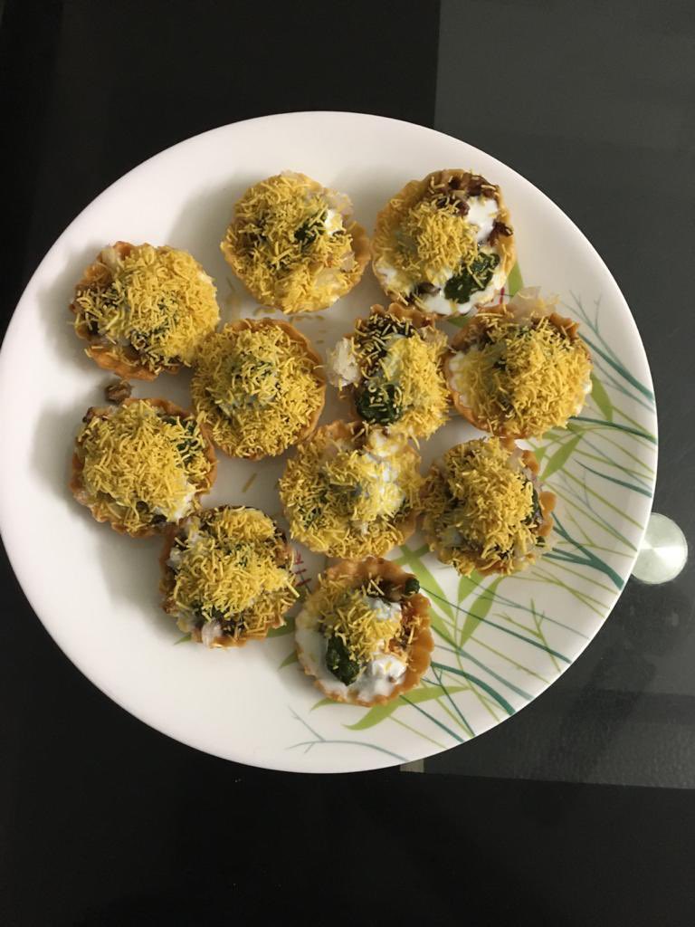 PlanetKashyapi's tweet photo. Indian Chaat!! Vegan food! #Vegan https://t.co/tdSIZLy4Q1