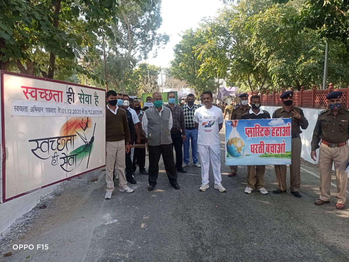 ArunenderPratap's tweet photo. Swachhata Abhiyan in  Ajmer. https://t.co/B98w2koIce