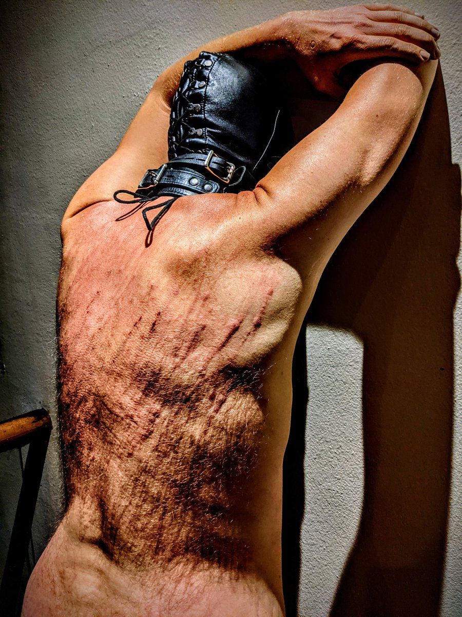 kinkgee's tweet photo. Who's next?
#JoeWheeler #singletail #bullwhip #painpig #impactplay https://t.co/YjXor1DNPo