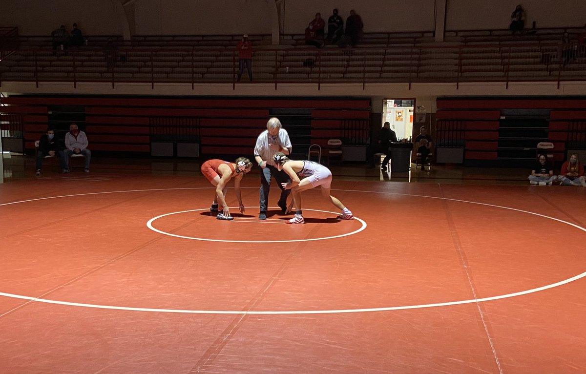 tonganoxie's tweet photo. #MirrorSports update: @TonganoxieHigh wins two home matches Thursday. @WrestlingTHS defeats Park Hill (Mo.), 51-23, and then takes down Lansing, 58-17. The Chieftains next are in action Saturday in Topeka against Washburn Rural and St. Thomas Aquinas. https://t.co/yu1Zx0KZtJ
