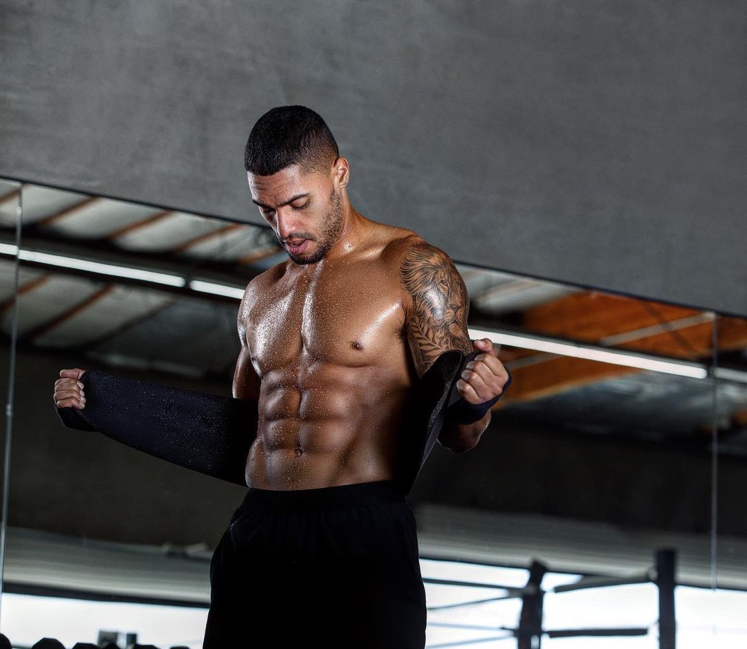 So what happened on November 21st at <a href="/CWFUniversal/">CWF Universal</a> Final Decision? Yeah, yeah, I know three weeks and now I am breaking my silence. Had to let reality sink in and slap everyone in the face. What happened, we a pivot in the CWF of future happened. #GetUseToIt #WeRunThings