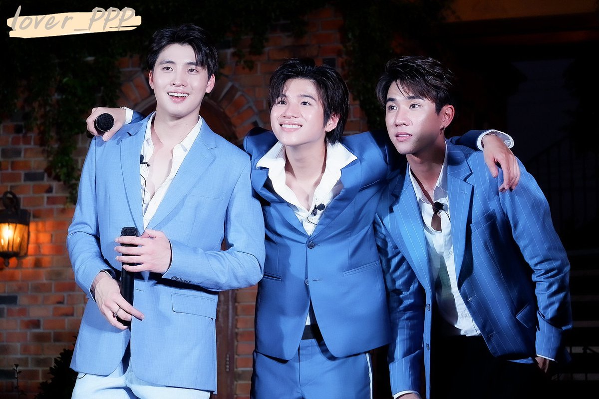 lover__PPP's tweet photo. Lovely family 🖤💚💙
#KDPPE #PerthTanapon
#คนของแปลน #PlanRathavit
#MeanTro #MeanPhiravich
#SimsetthixMPP https://t.co/O28GkTmI0X