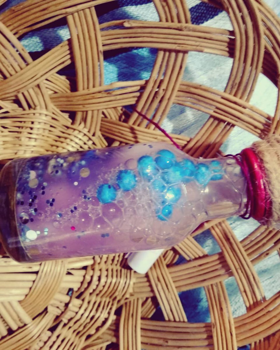 CraffitiLK's tweet photo. Beach theme message in a bottle. 🏖️🐚🍾
Can be done in large size bottles too. Theme can be customized.
#messageinabottle #beachthemed #bottledecor #handemadewithlove #handemade #gifts #valentinegifts https://t.co/F27XiAsu5i