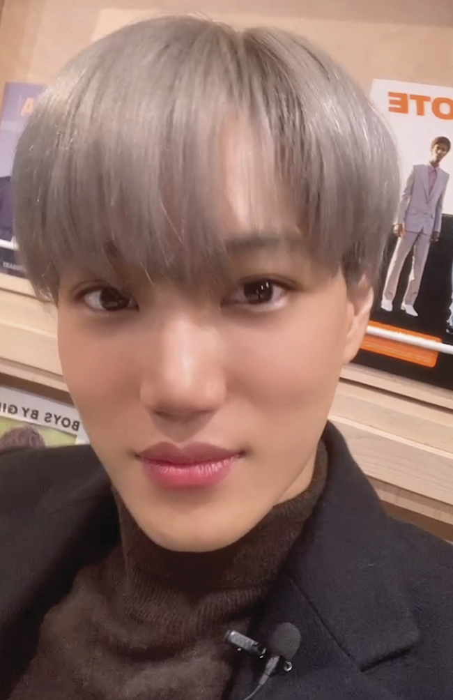 sarang_bit's tweet photo. 'KAI (开)' - Jewel Case version AR photocards
쥬얼 케이스 에이알 포카 #카이 #종인 https://t.co/h3sZOtIl0i