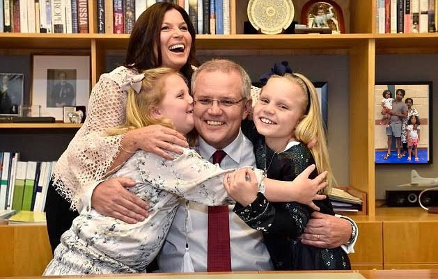 StormingTime's tweet photo. "Daddy, can we say a holiday prayer for the family you kidnapped from their community and sent to prison on Christmas Island?"
#auspol #ScottyFromMarketing #ScottyFromPhotoOps https://t.co/L7qJ0BOYoc